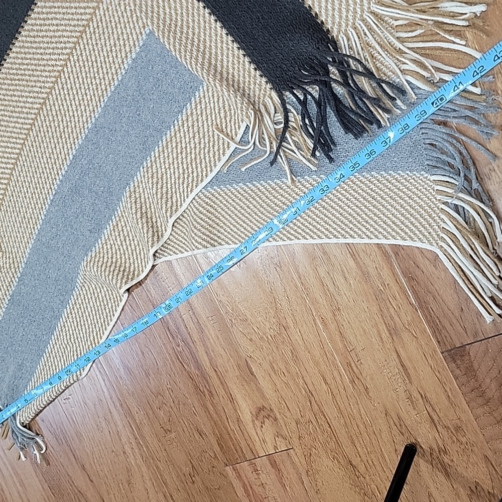 Serape Style Poncho - Picture 11 of 14